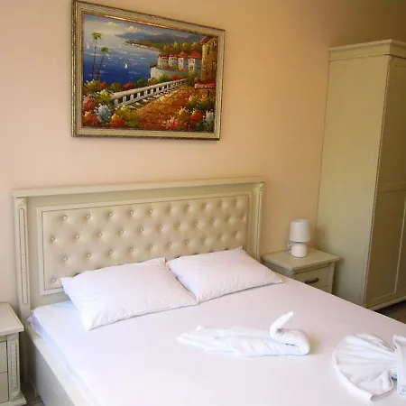 Artur Apartahotel 3*